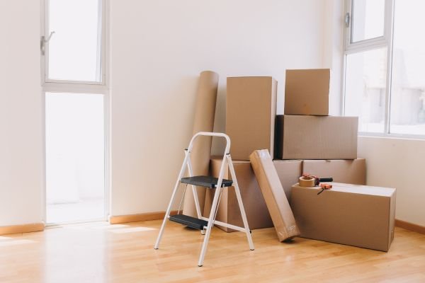 10 Mistakes to Avoid When Hiring Movers in Dubai